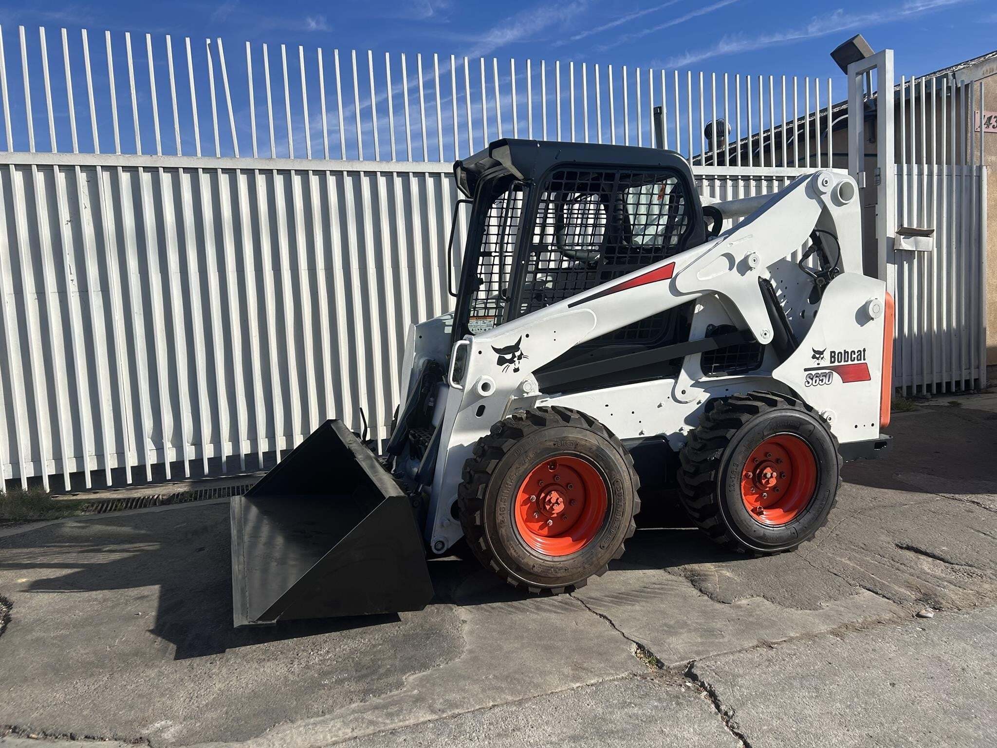 2017 BOBCAT S650 in Palos Verdes Peninsula, CA