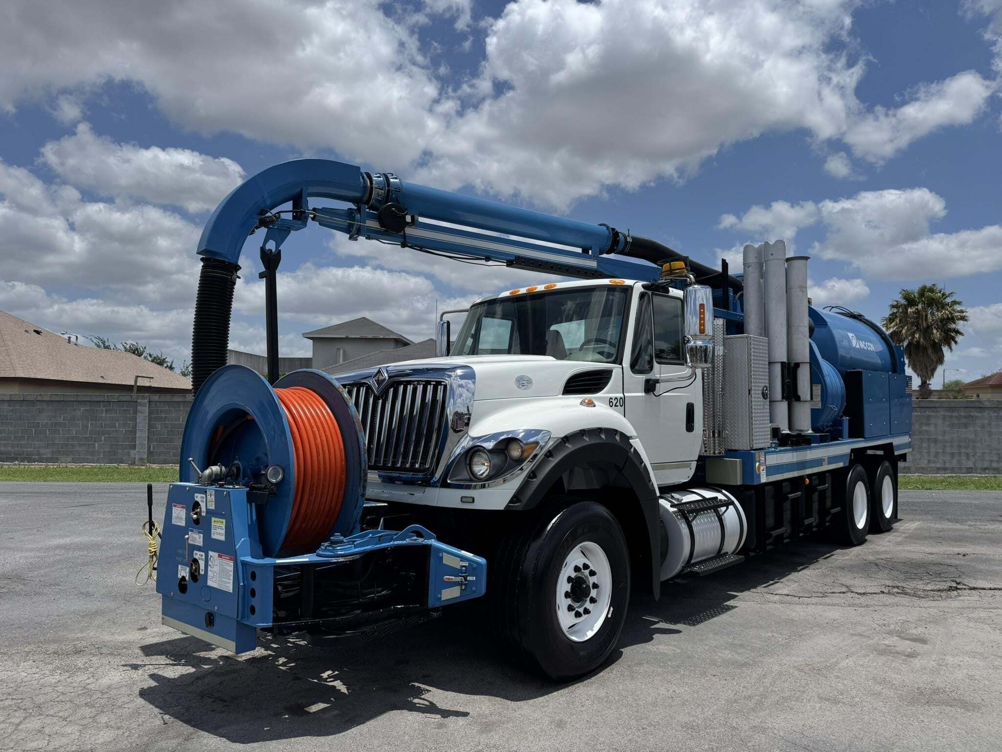 2016 INTERNATIONAL WORKSTAR 7600 in Hidalgo, TX