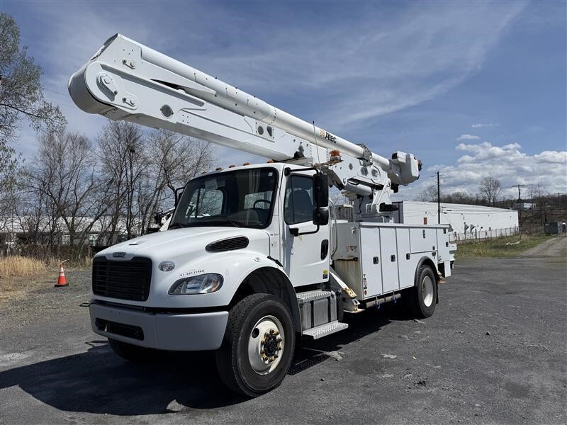 2020 FREIGHTLINER BUSINESS CLASS M2 106 in Plains, PA