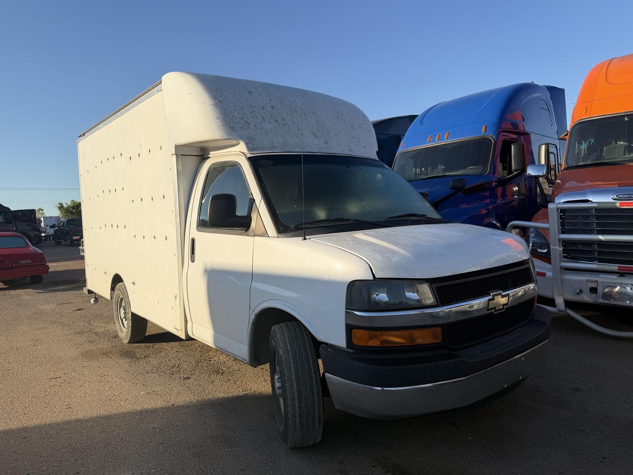 2016 CHEVROLET EXPRESS 3500 in Covington, TN