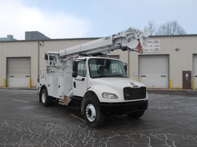 2020 FREIGHTLINER BUSINESS CLASS M2 106 in Fort Wayne, IN