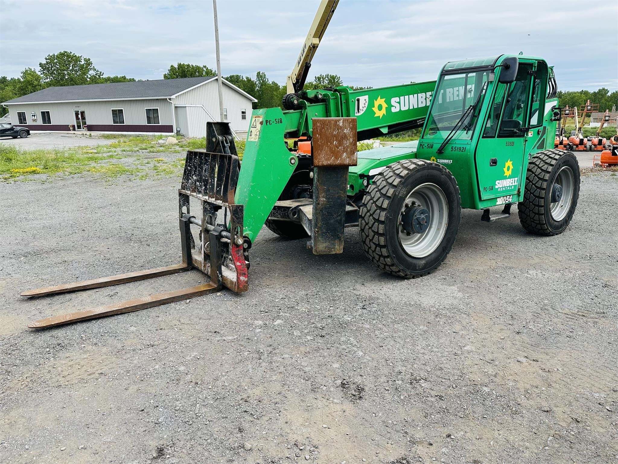 2013 SKY TRAK 10054 in Batavia, NY