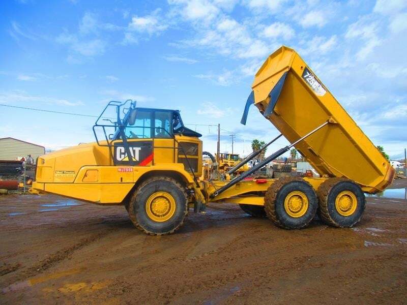 2019 CATERPILLAR 725C2 in West Sacramento, CA