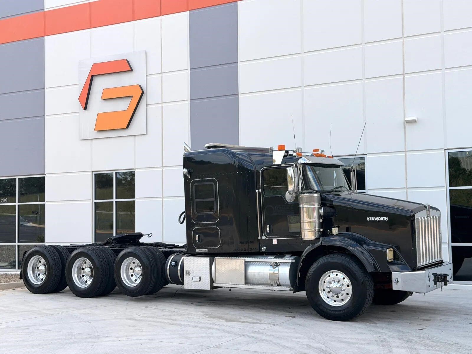 2012 KENWORTH T800 in Greer, SC