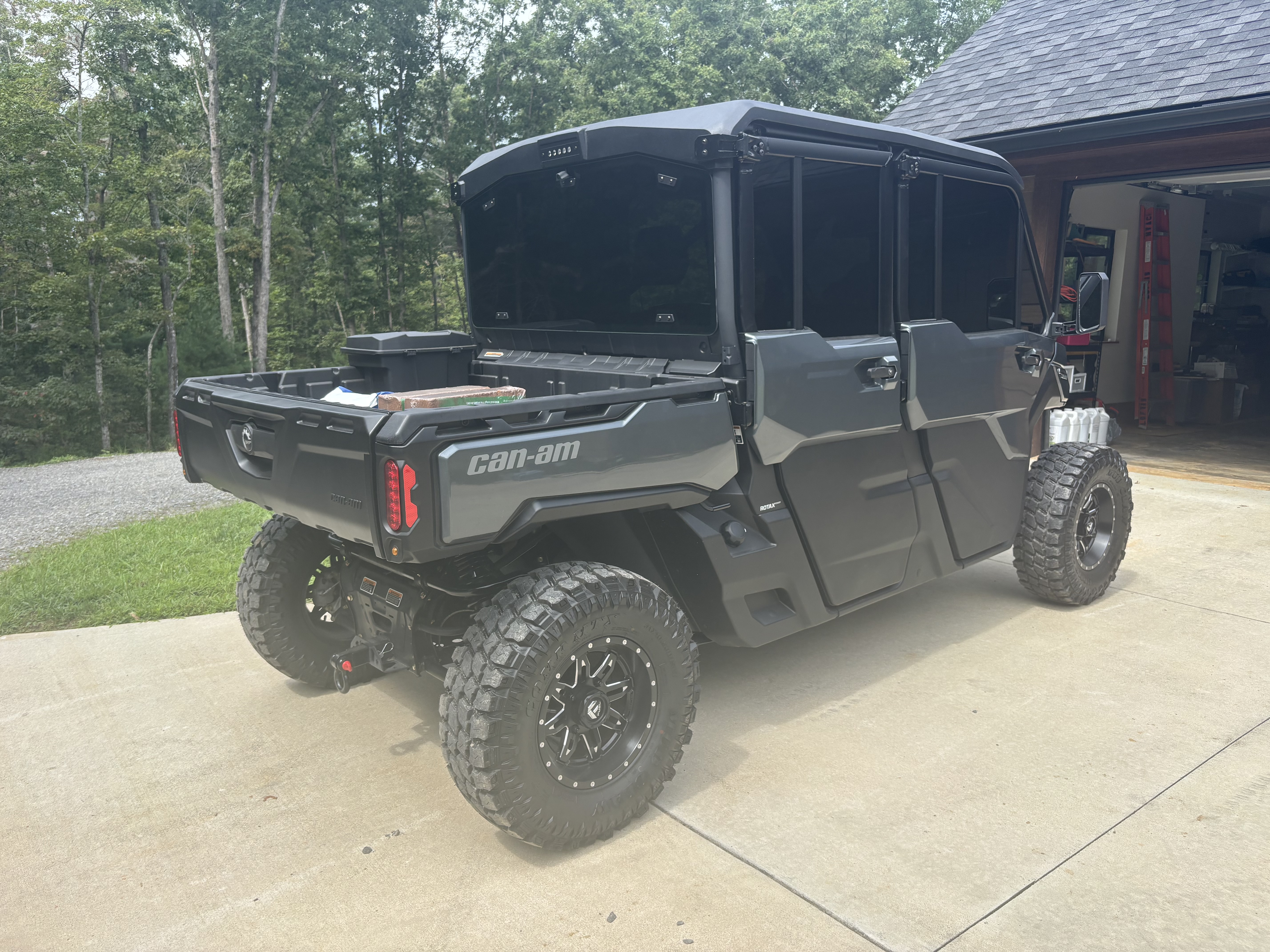 2024 Can-Am DEFENDER MAX LIMITED HD10 in mount airy NC
