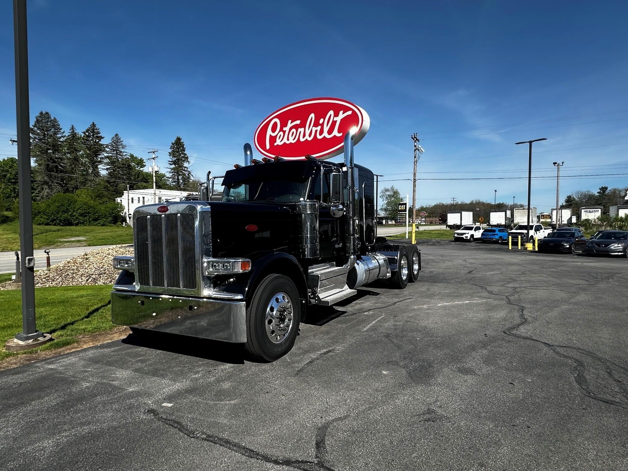 2027 PETERBILT 589 in Butler, PA