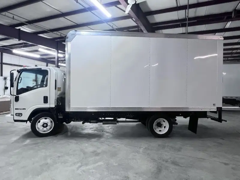 2026 ISUZU NPR HD