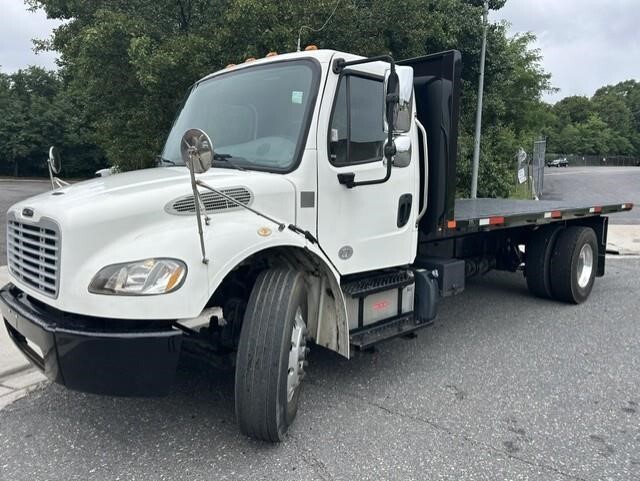 2019 FREIGHTLINER BUSINESS CLASS M2 106 in Landover, MD