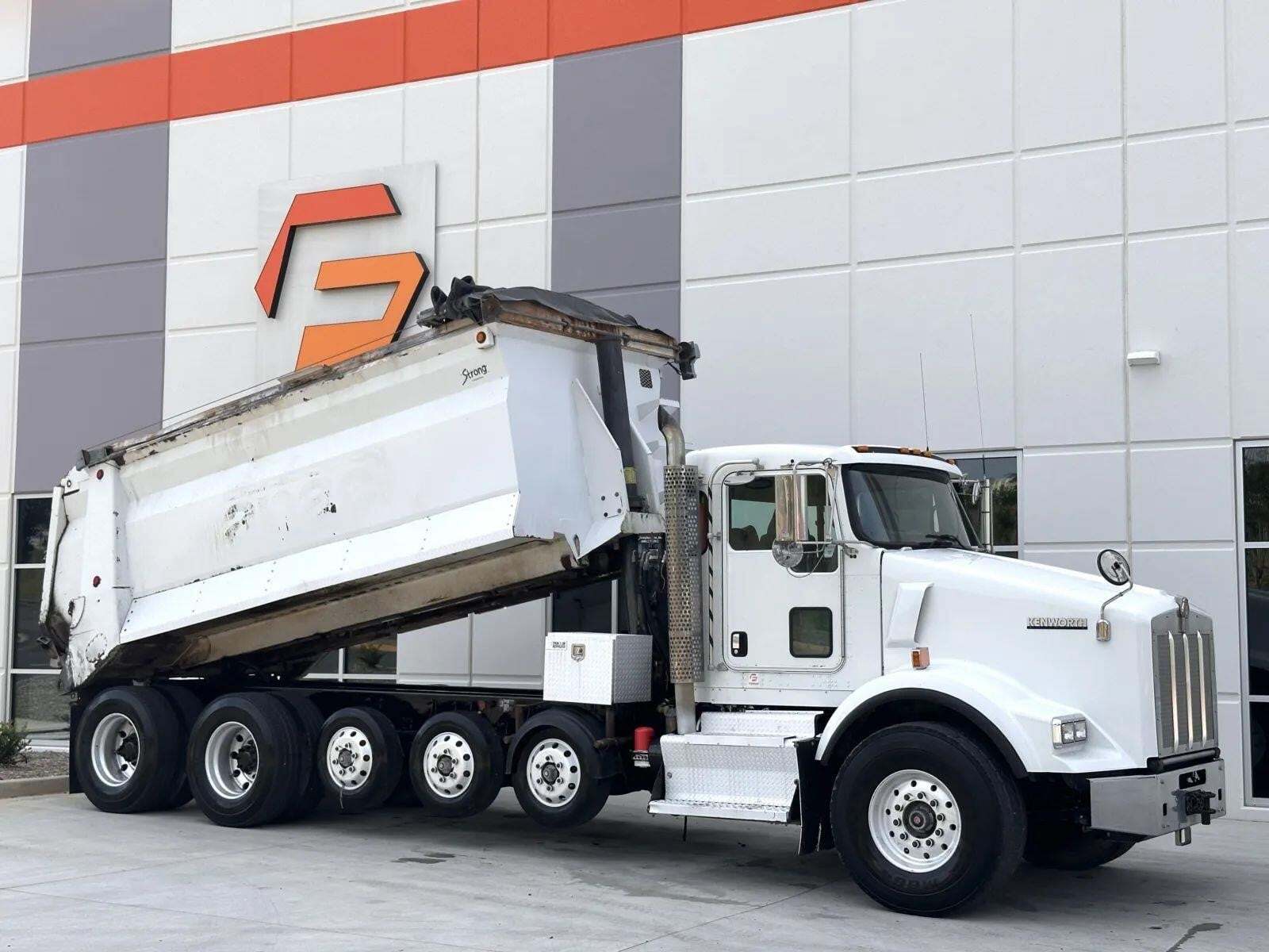 2012 KENWORTH T800 in Greer, SC