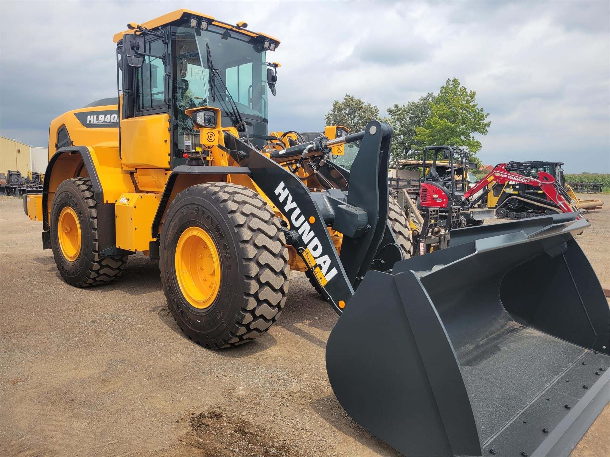 2023 HYUNDAI HL940A in Ottawa Lake, MI