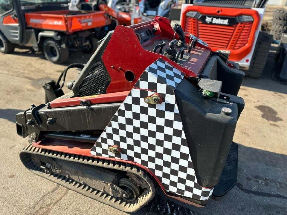 2022 TORO DINGO TX1300 in Loretto, MN