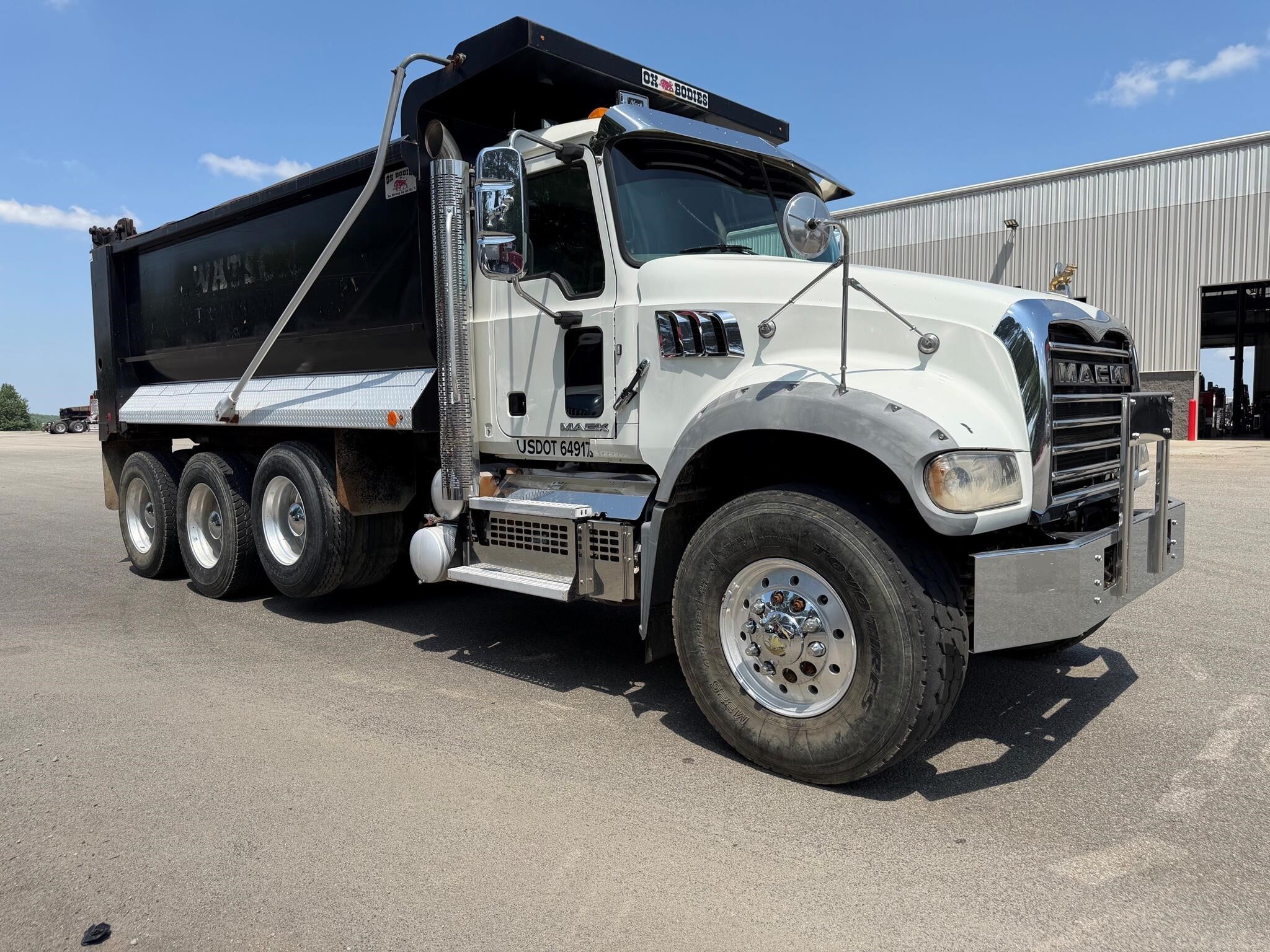 2018 MACK GRANITE GU713 in Chatham, VA