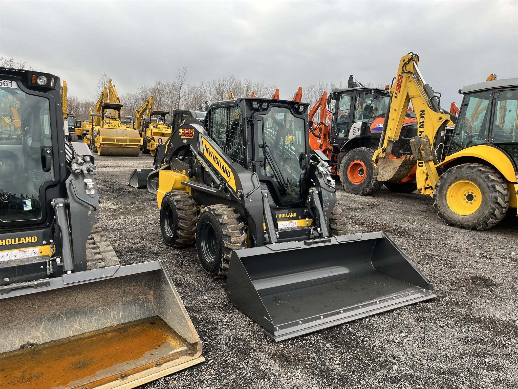2024 NEW HOLLAND L328 in East Syracuse, NY
