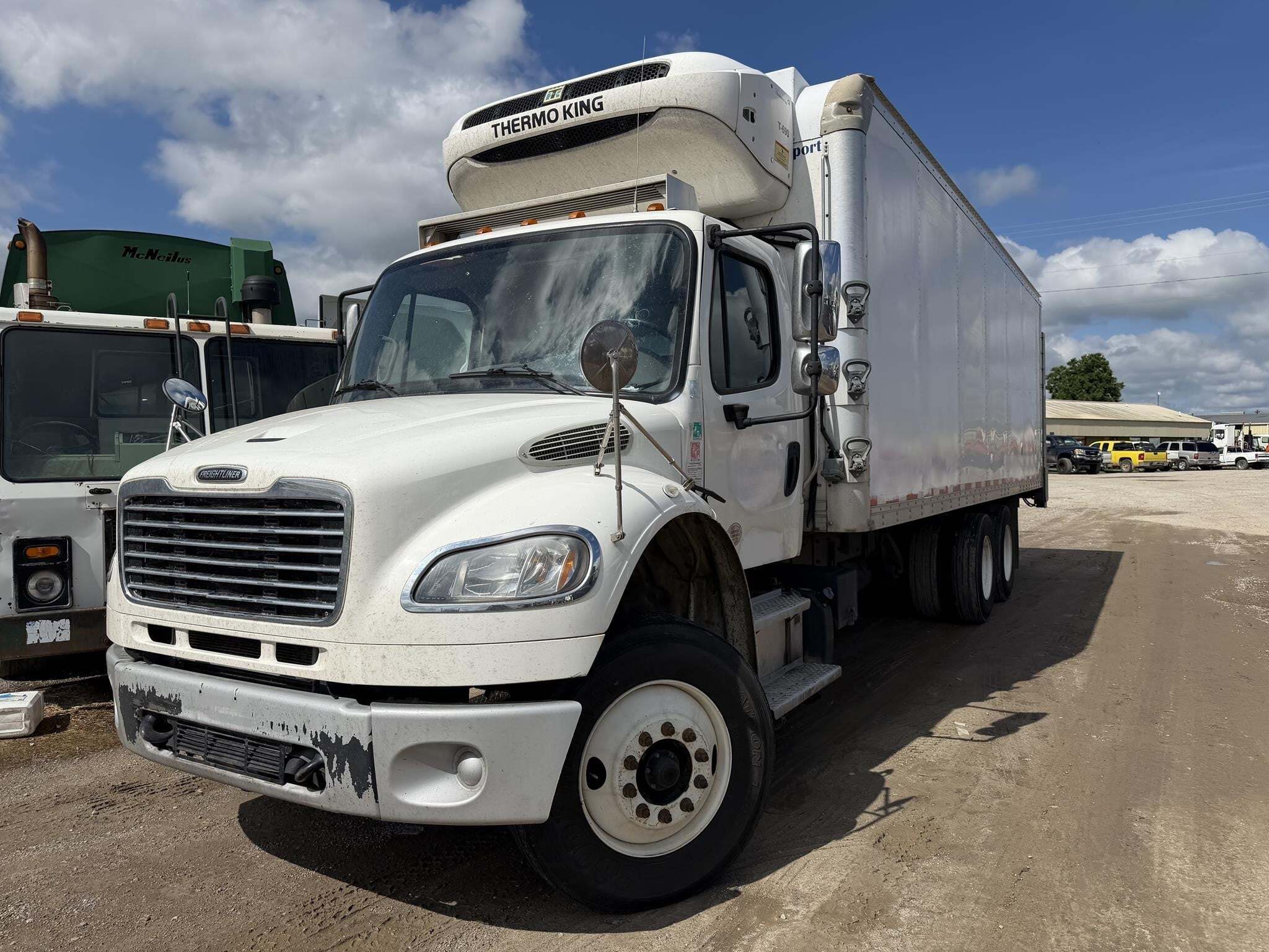 2020 FREIGHTLINER BUSINESS CLASS M2 106 in Covington, TN