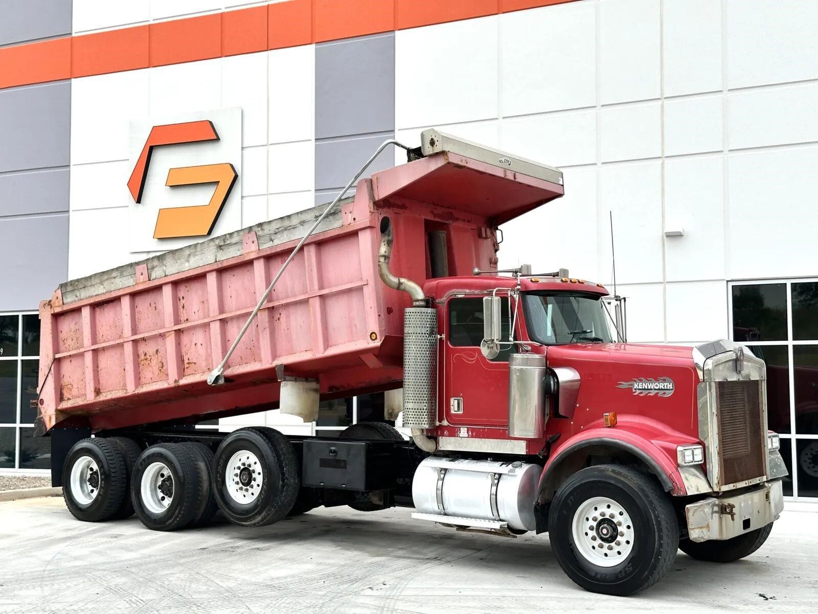 2001 KENWORTH W900 in Greer, SC