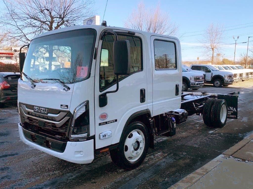 2025 ISUZU NRR in Medford, NY