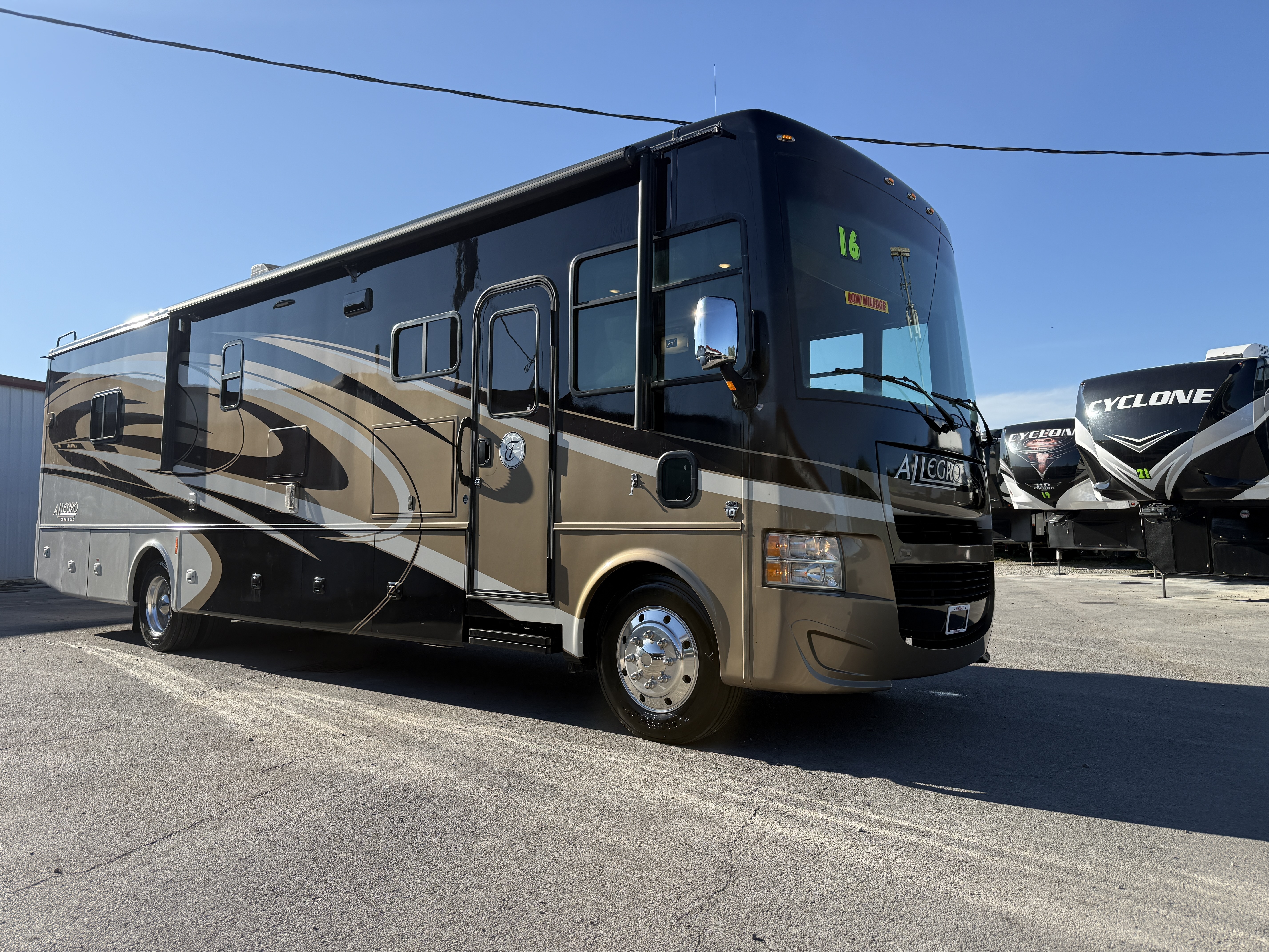2016 Tiffin Motorhomes ALLEGRO OPEN ROAD 36LA in findlay OH