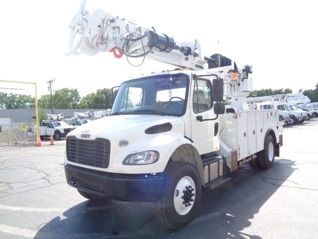 2020 FREIGHTLINER BUSINESS CLASS M2 106 in Fort Wayne, IN