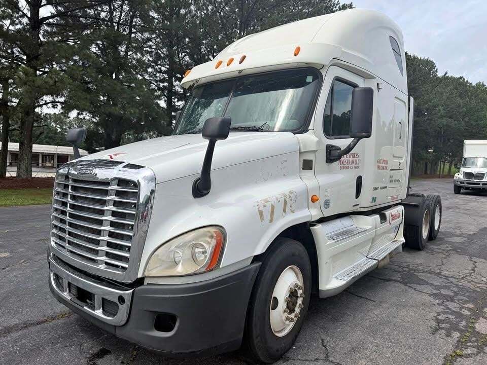 2012 FREIGHTLINER CASCADIA 125 in Griffin, GA