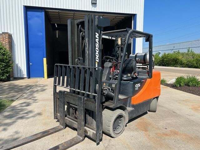 DOOSAN GC45S-5 in Batavia, IL
