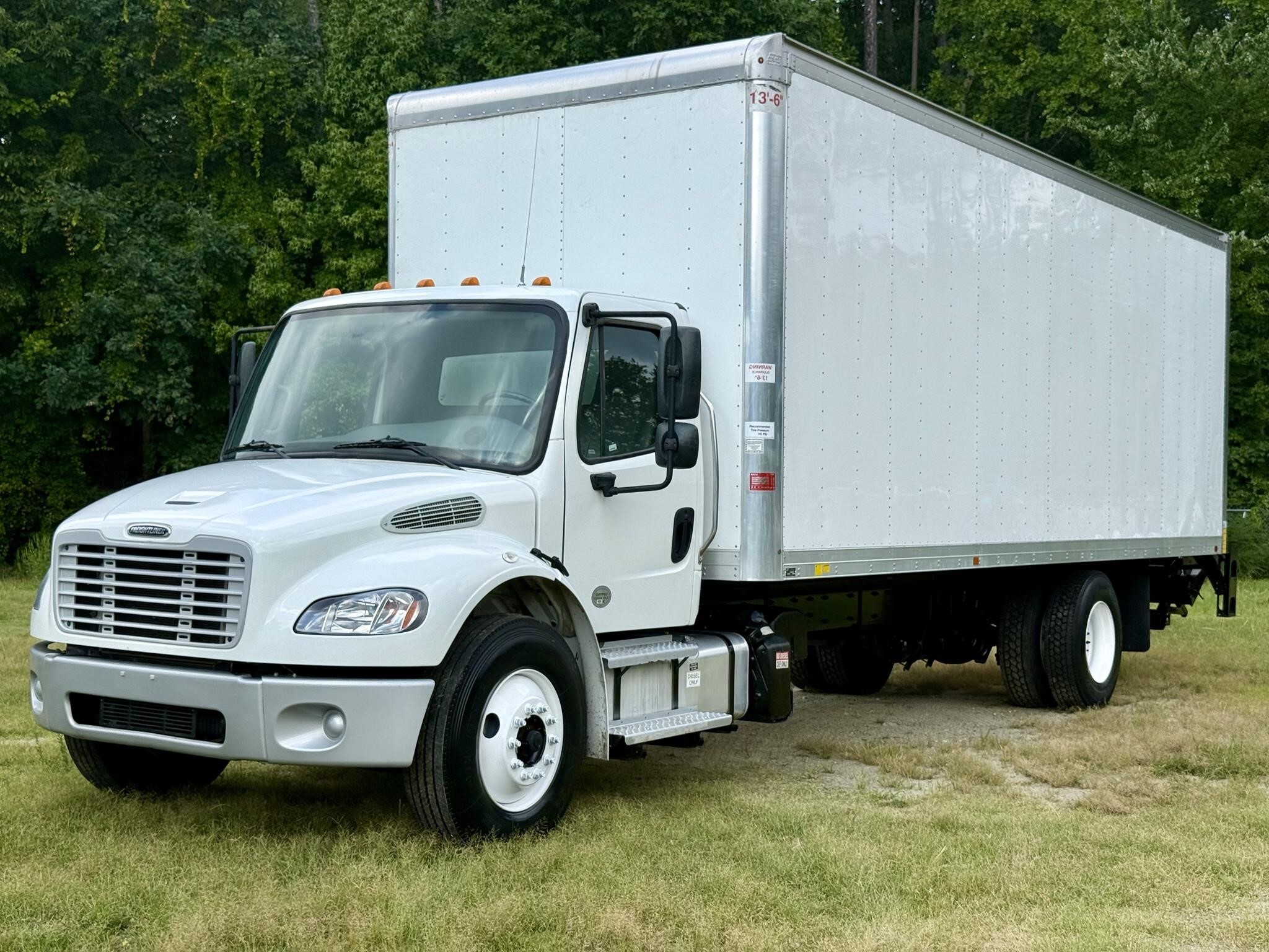 2022 FREIGHTLINER BUSINESS CLASS M2 106 in Charlotte, NC