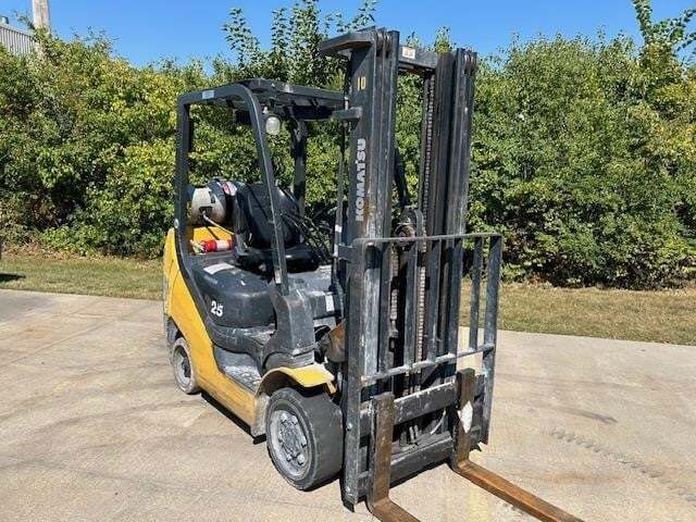 KOMATSU FG25ST-16 in Batavia, IL