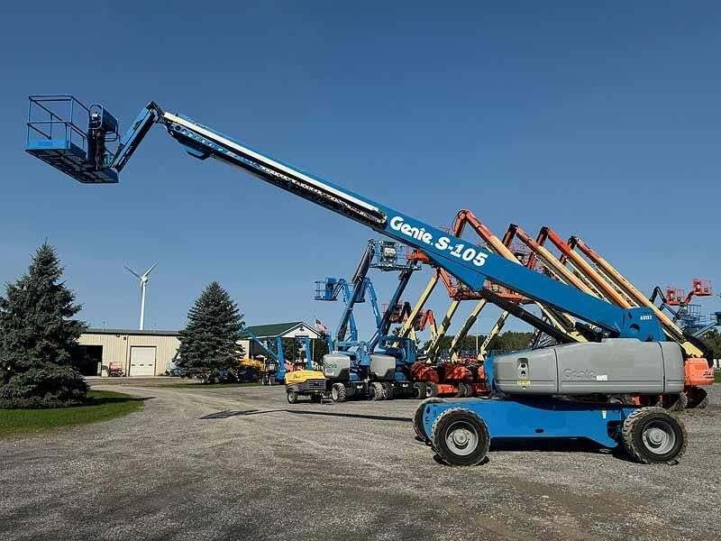 2010 GENIE S105 in East Bethany, NY