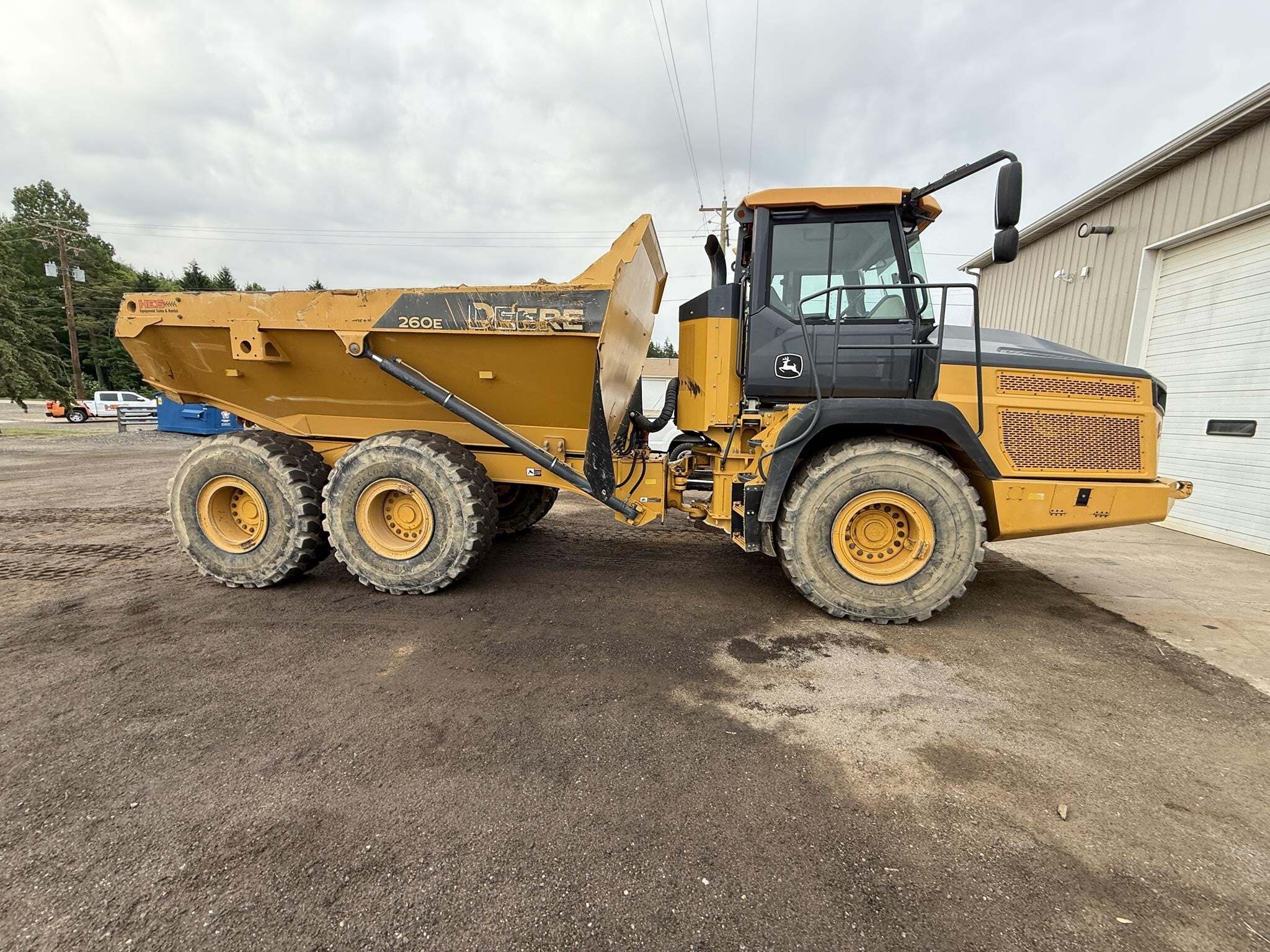 2020 DEERE 260E in Holland, MI