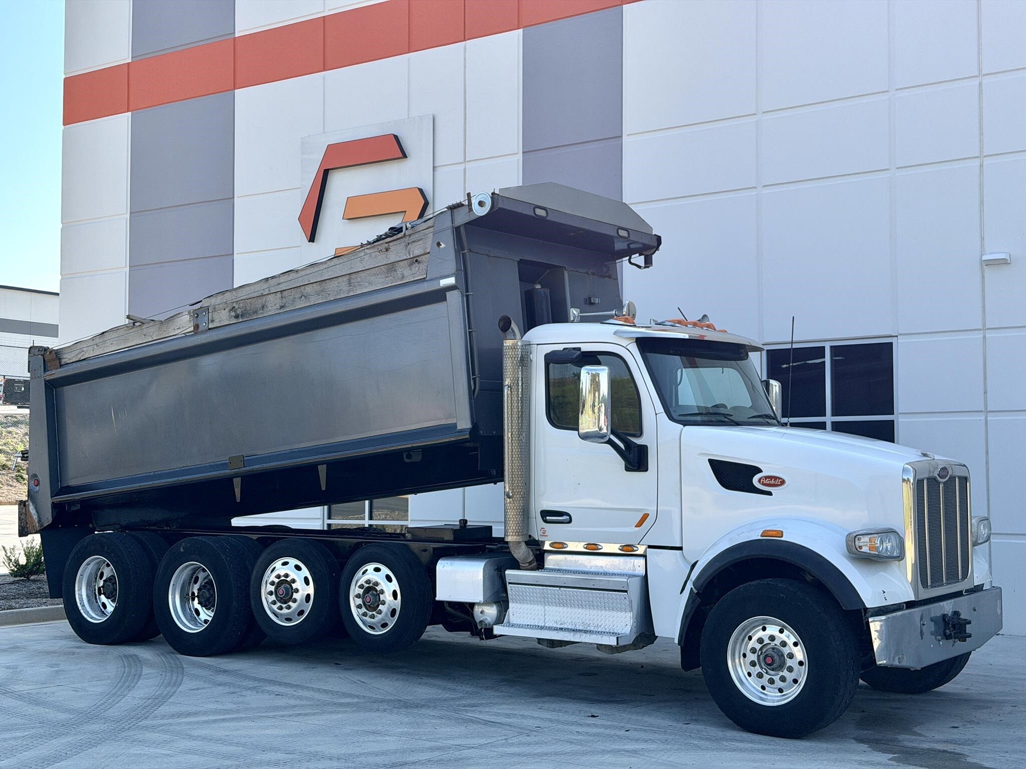 2018 PETERBILT 567 in Greer, SC