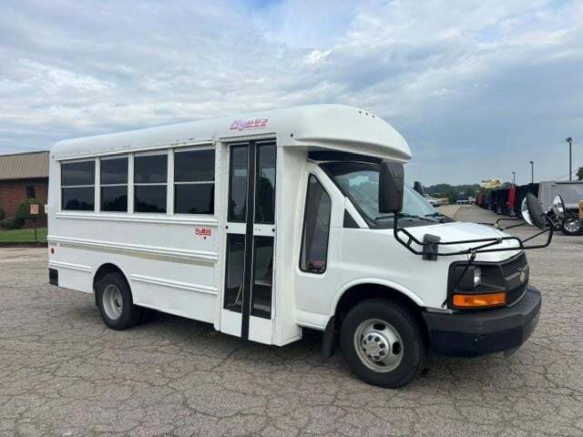 2014 CHEVROLET EXPRESS 3500 in Chatham, VA