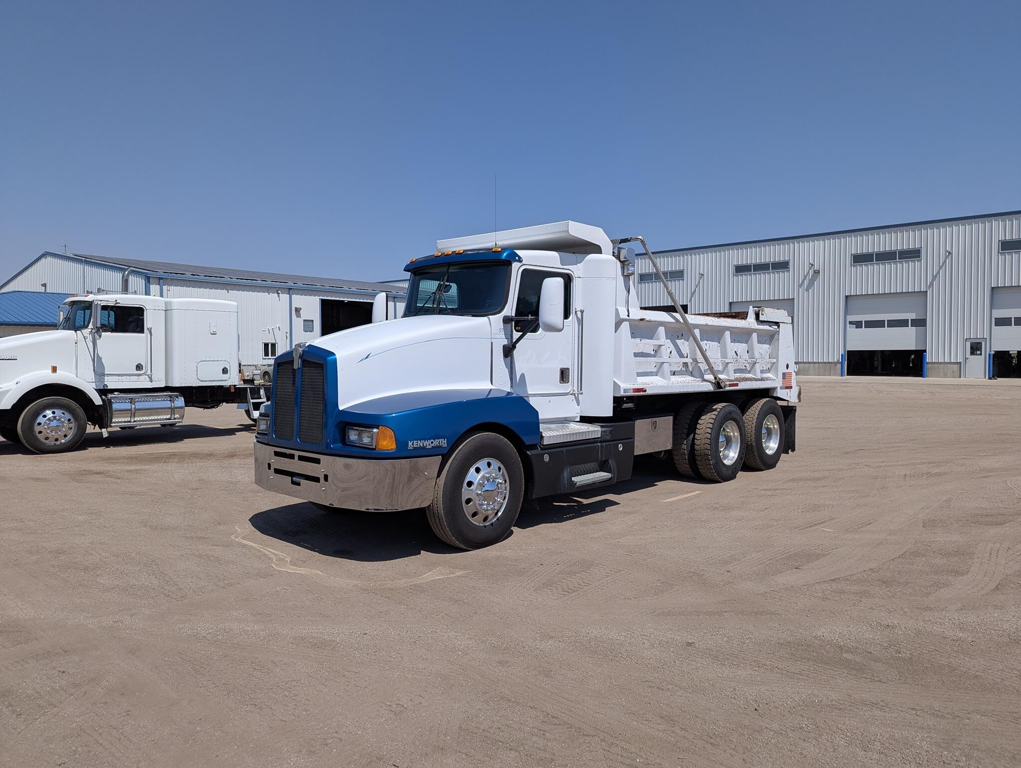 1997 KENWORTH T600 in Sawyer, KS