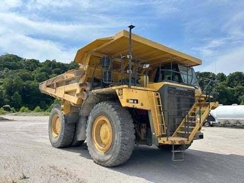 2011 KOMATSU HD785-7 in East St. Louis, IL
