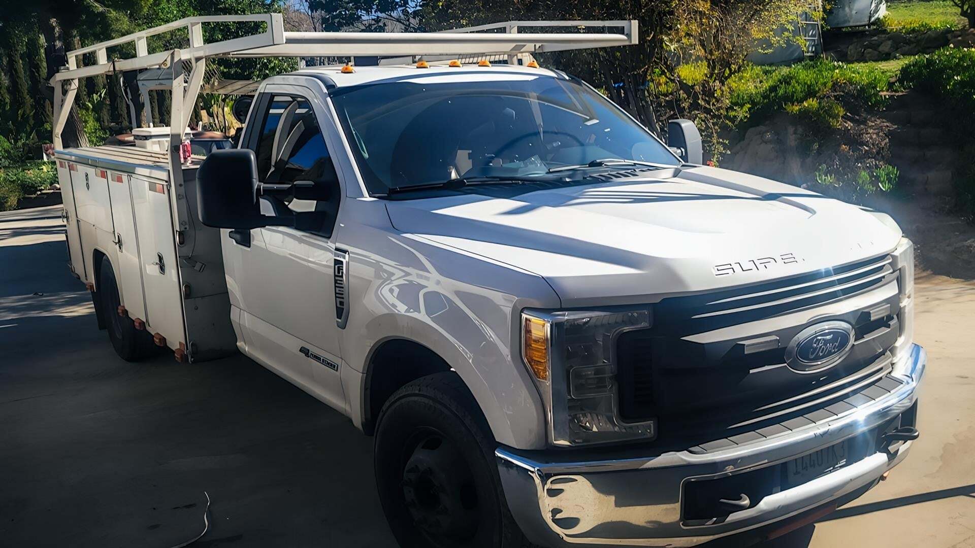 2017 FORD F350 XL in Fontana, CA