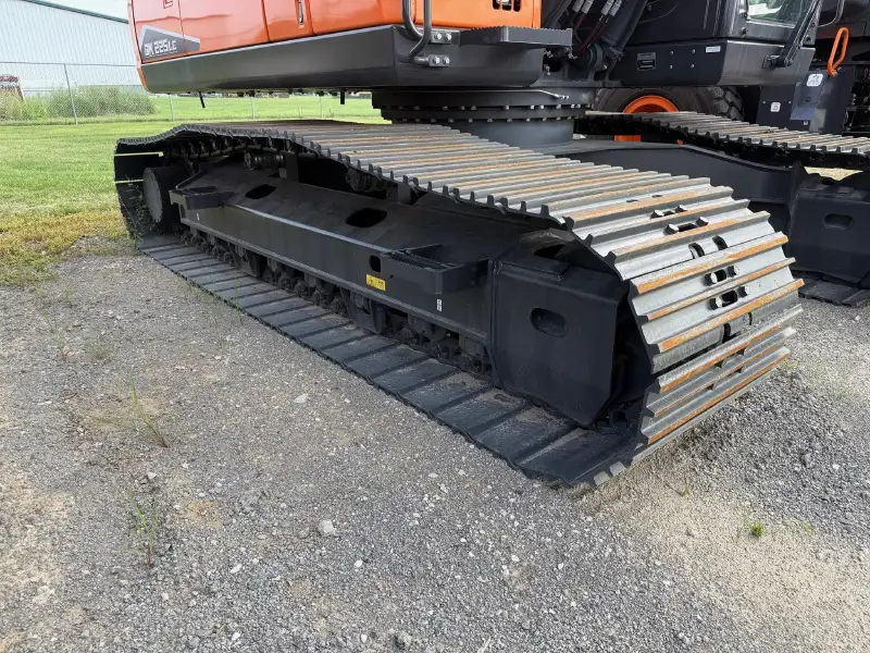 2025 DEVELON DX225 LC-7
