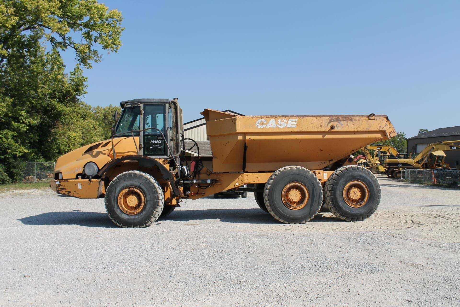 2007 CASE 330B in Pleasureville, KY