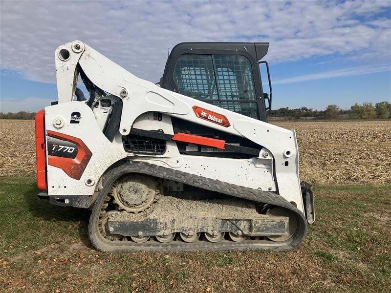 2024 BOBCAT T770 in Sigourney, IA