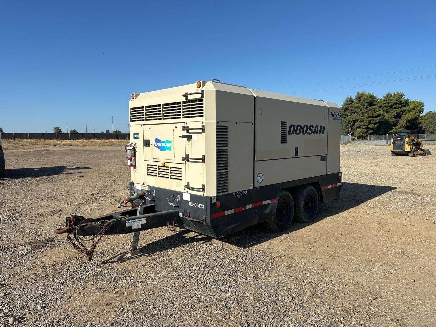 2015 DOOSAN HP915 in Redding, CA