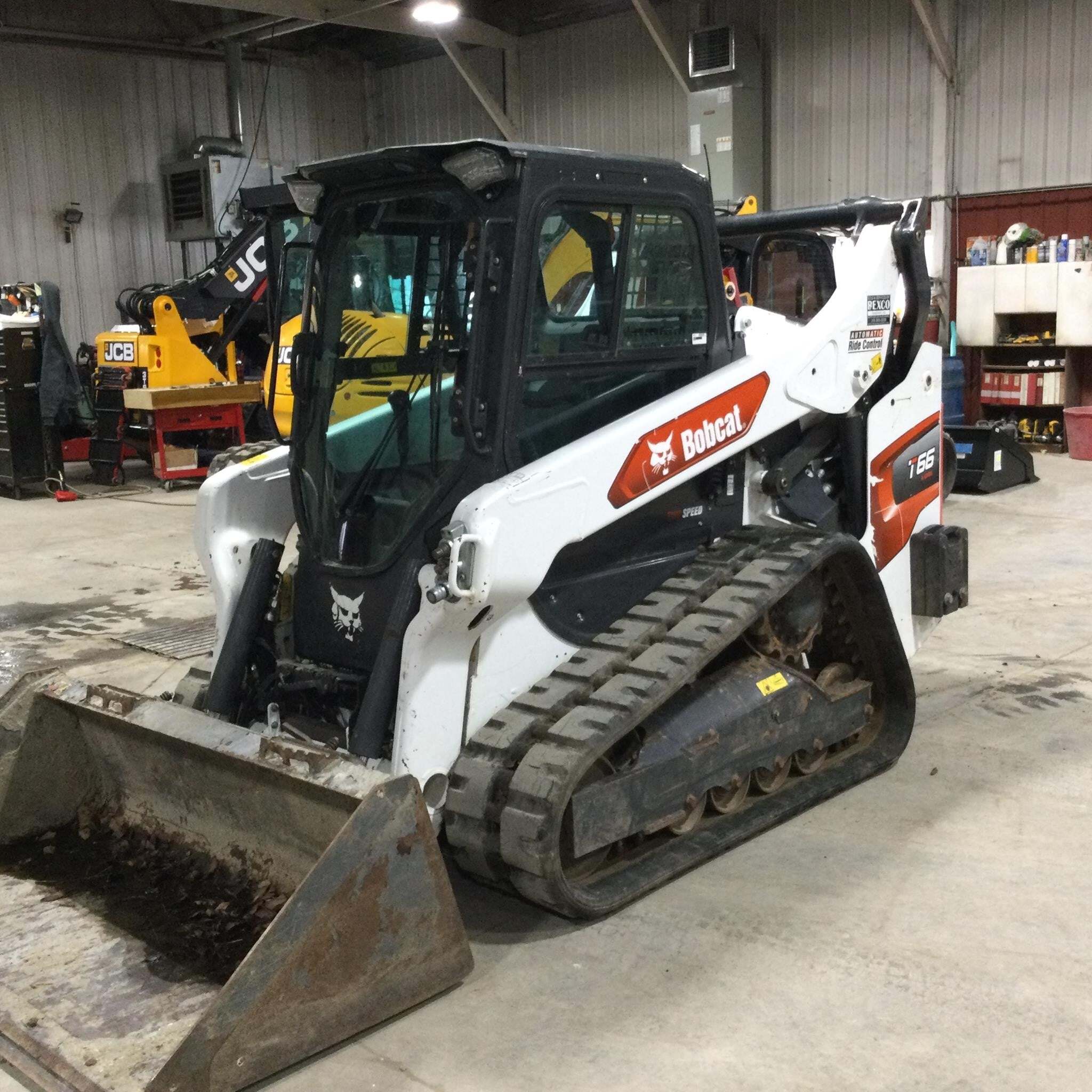 2022 BOBCAT T66 in Williamsburg, IA