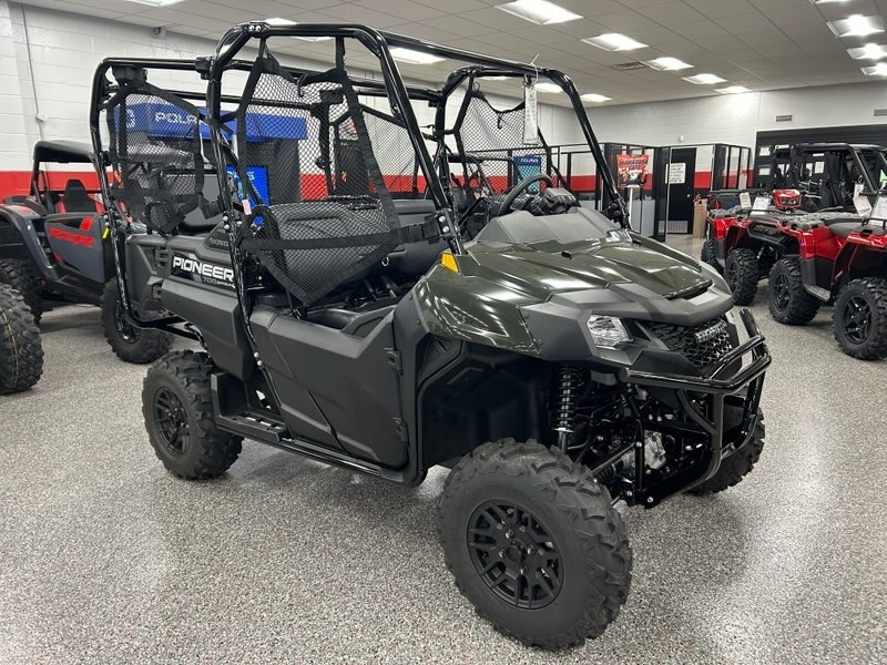 2026 Honda Pioneer 700-4 Deluxe in honey brook PA