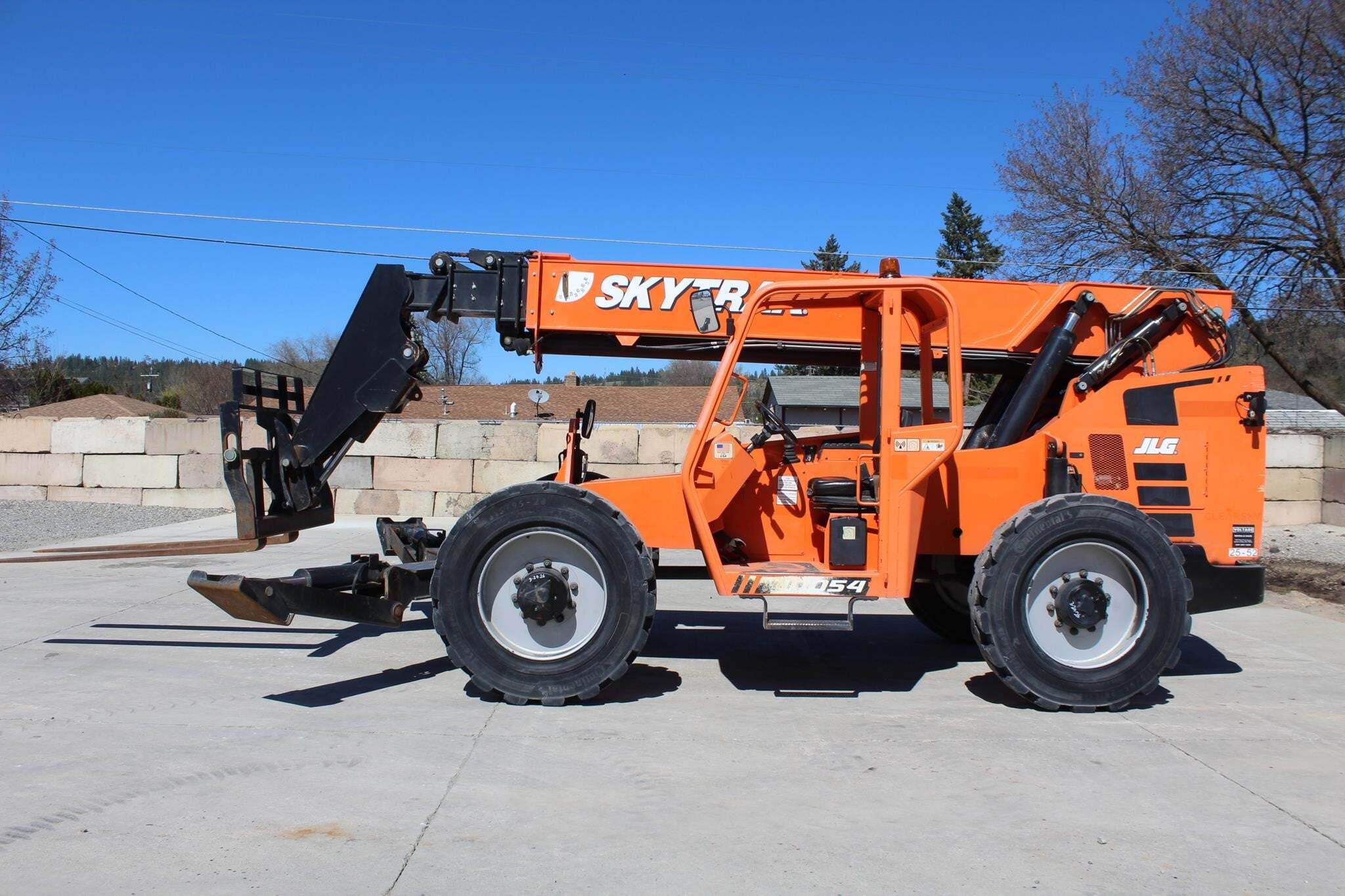 2018 SKY TRAK 10054 in Spokane, WA