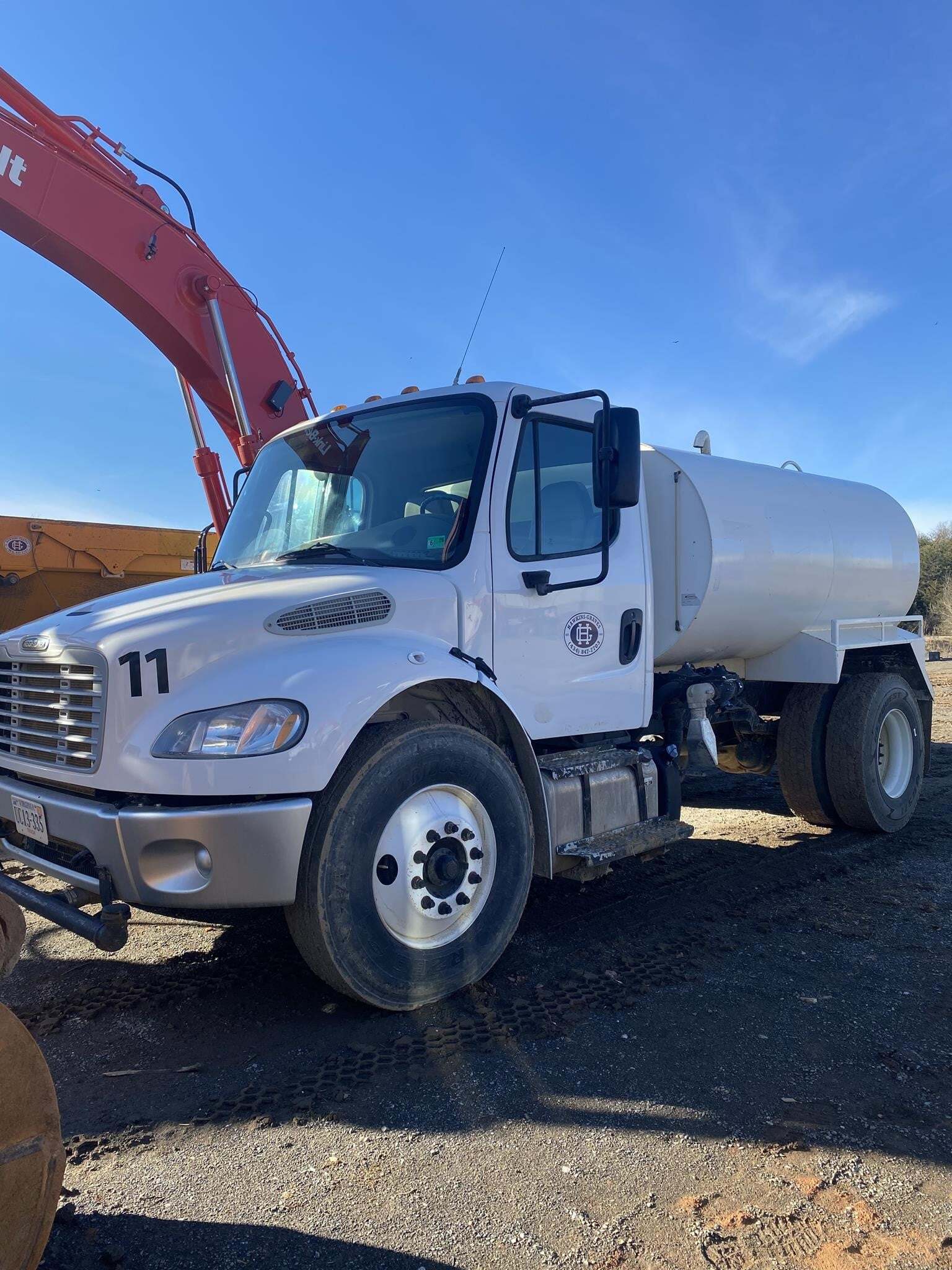 2018 FREIGHTLINER BUSINESS CLASS M2 106 in Lynchburg, VA
