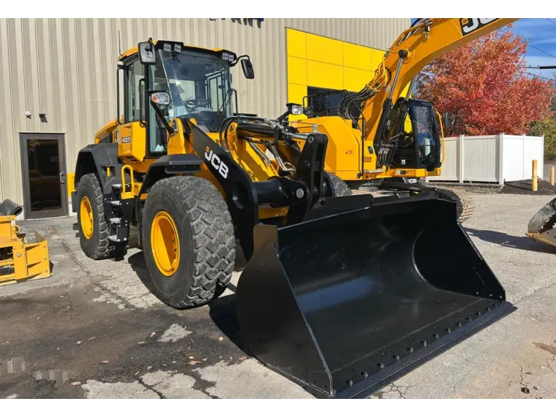 2025 JCB 437ZX