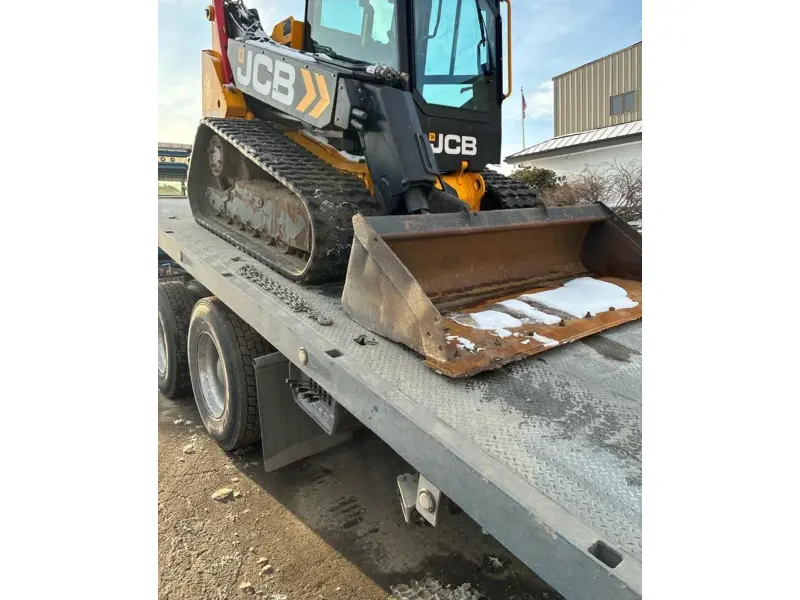 2023 JCB 3TS-8T