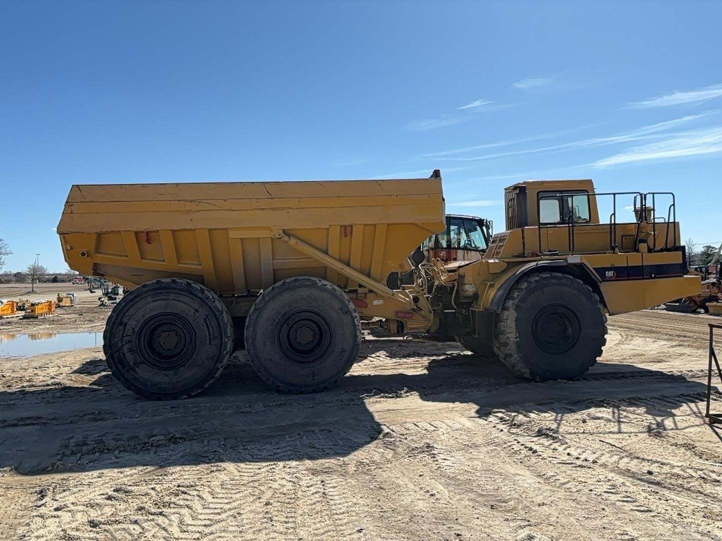 1992 CATERPILLAR D400D in Rochester, NY