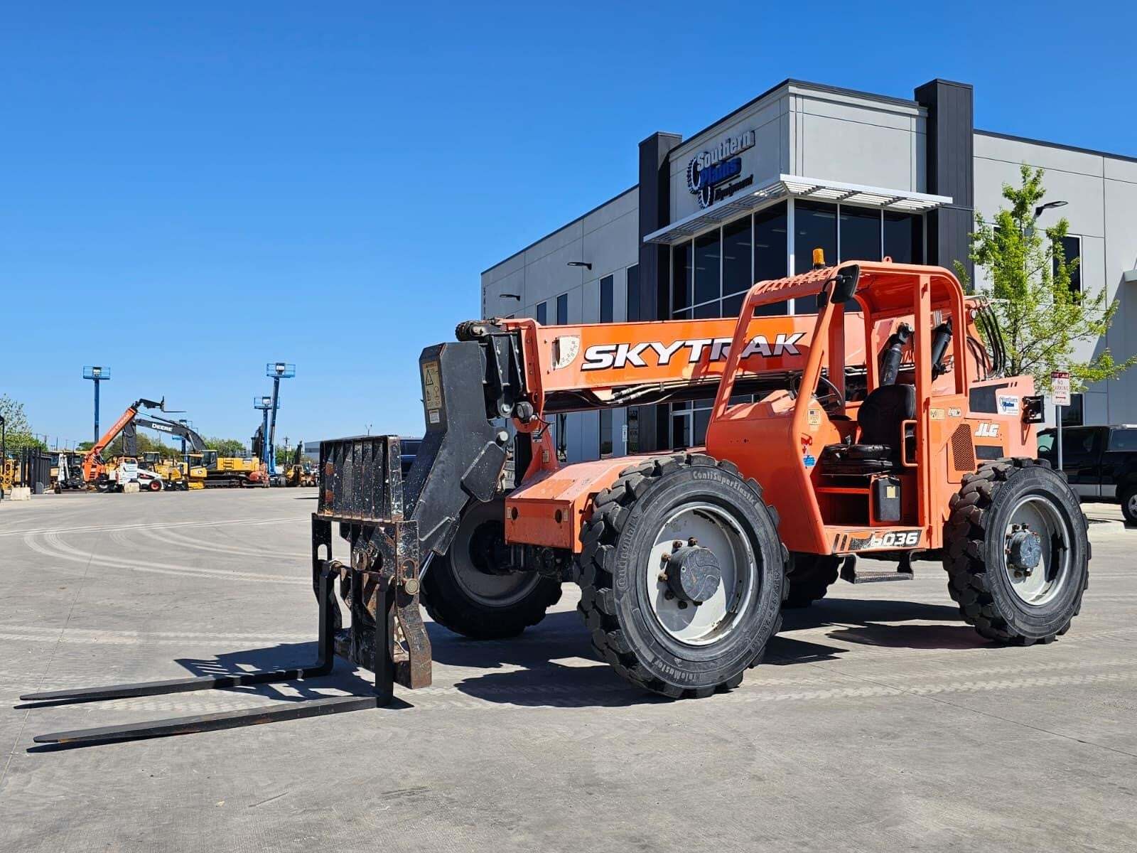 2018 SKY TRAK 6036 in San Antonio, TX