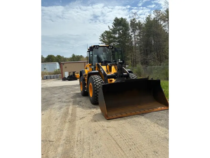 2022 JCB 427ZX