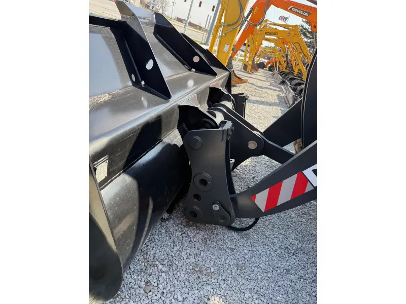 DEVELON DL250-7