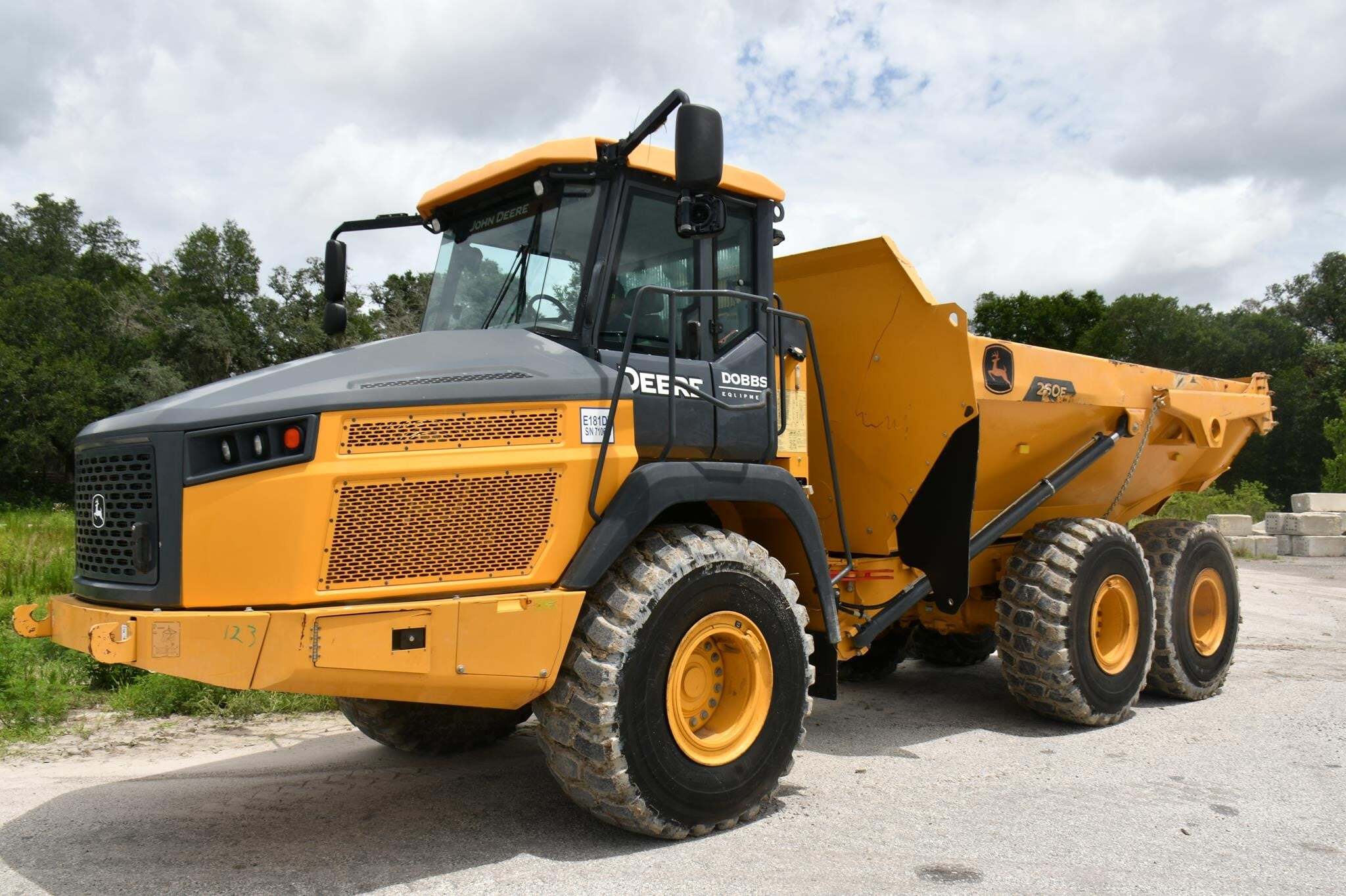 2021 DEERE 260E in Summerville, SC