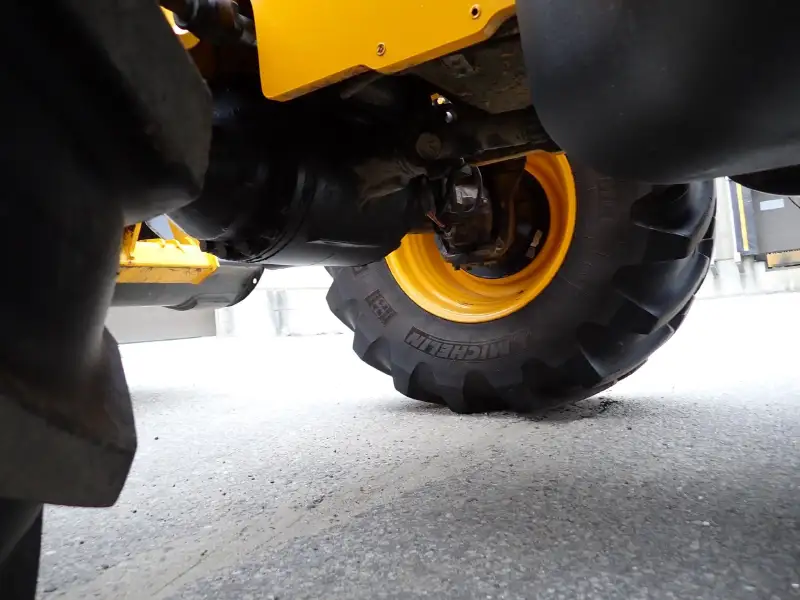 2024 JCB 542-70 AGRI PLUS