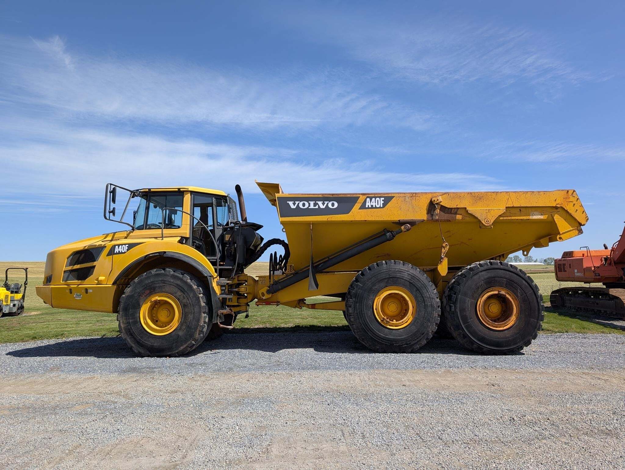 2013 VOLVO A40F in Womelsdorf, PA